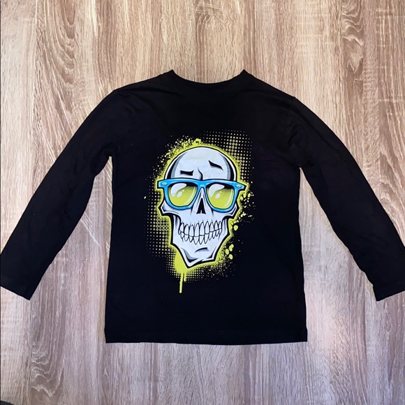 SOLD SOLD Children’s Place | graphics Tee Shirts. Size M 7/8 - Picture 3 of 9